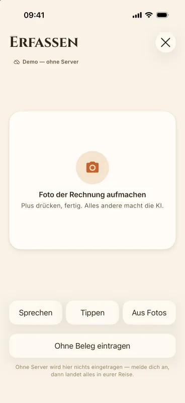 Die App zeigt die Erfassen-Ansicht: ein großer Knopf „Foto der Rechnung aufmachen“, darunter Sprechen, Tippen und Aus Fotos.